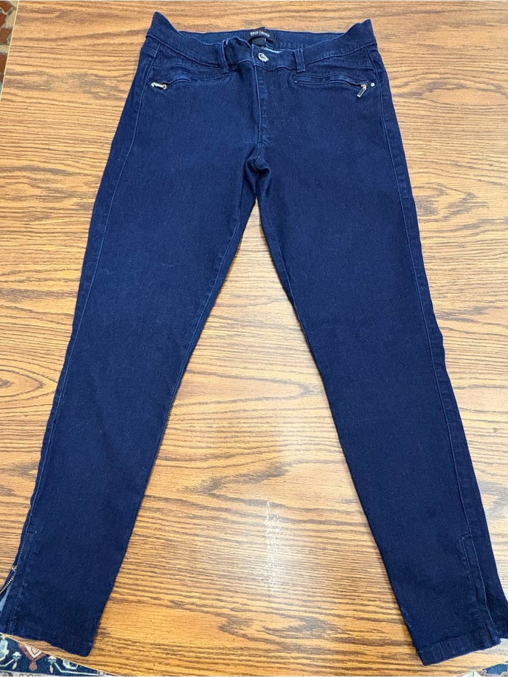 Dressy Classic Lady Dark Blue  Skinny Zip-Accent Jeans